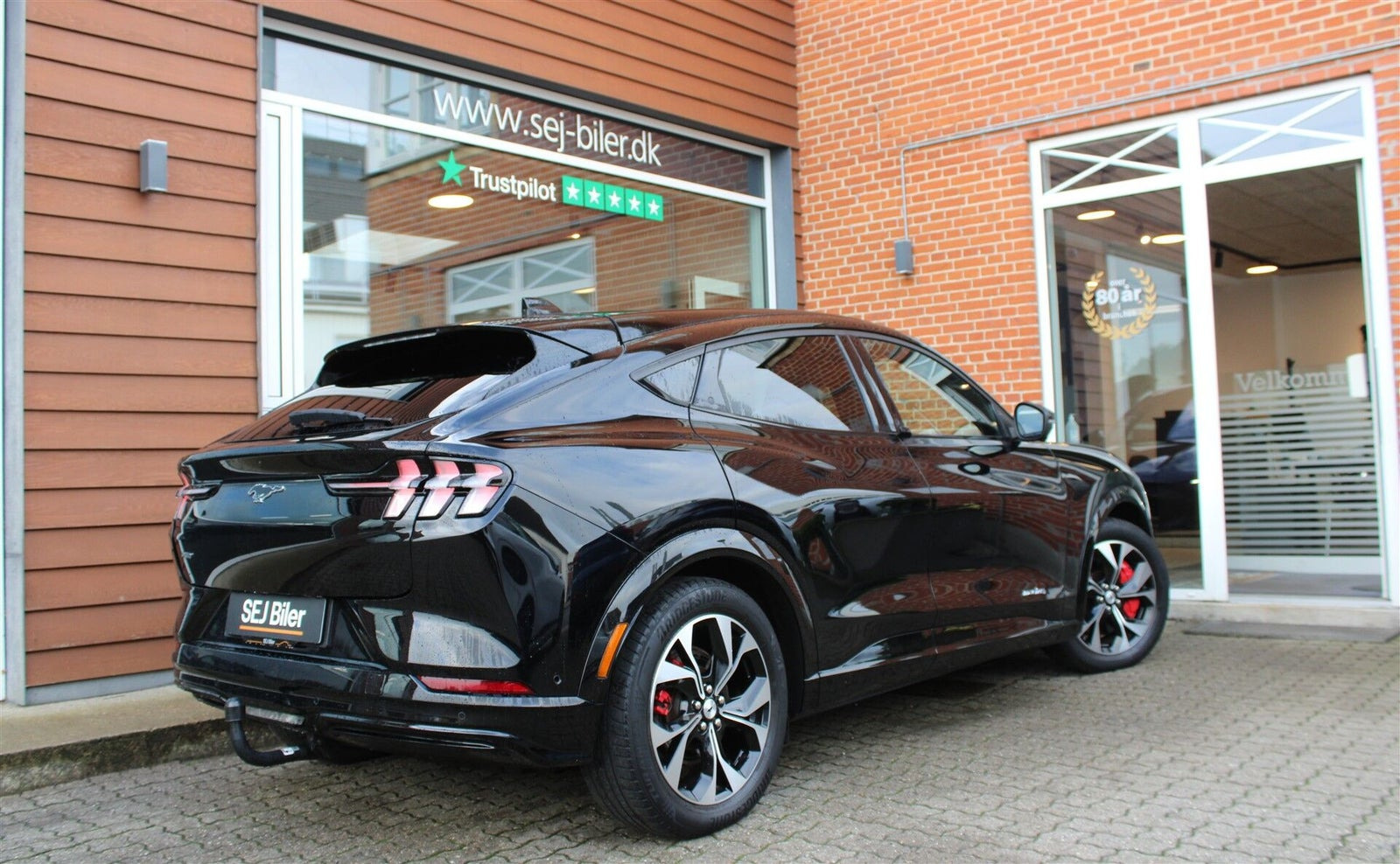 Sort Ford Mustang Mach-E fra 2021