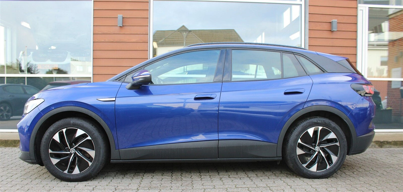 Blå VW ID.4 fra 2023