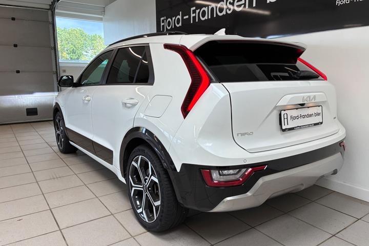 Hvid Kia Niro fra 2023