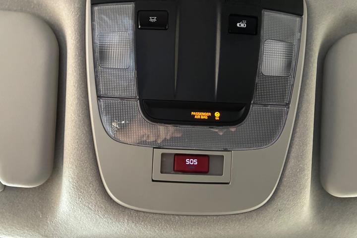 Hvid Kia Niro fra 2023