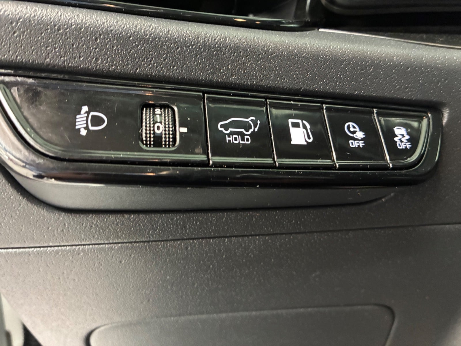 Hvid Kia Niro fra 2023