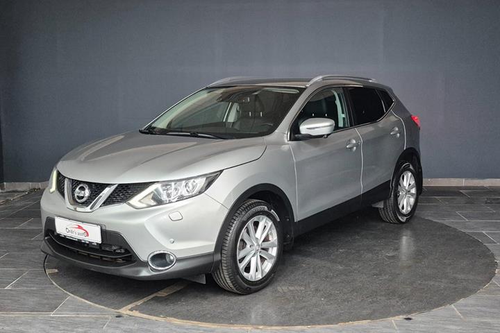 Sølv Nissan Qashqai fra 2016