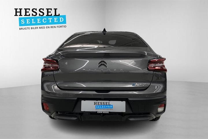 Grå Citroën ë-C4 X fra 2024