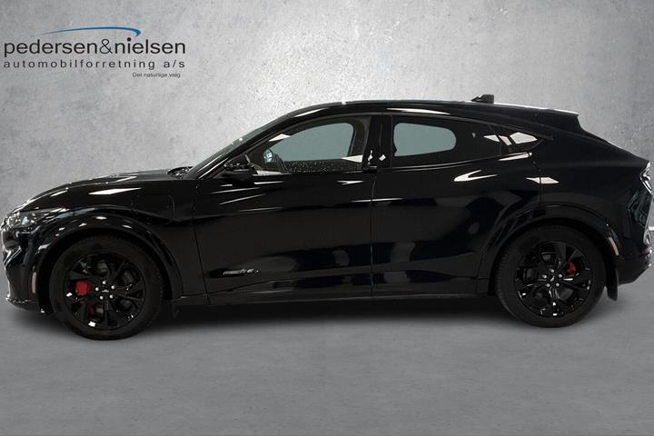 Sort Ford Mustang Mach-E fra 2024