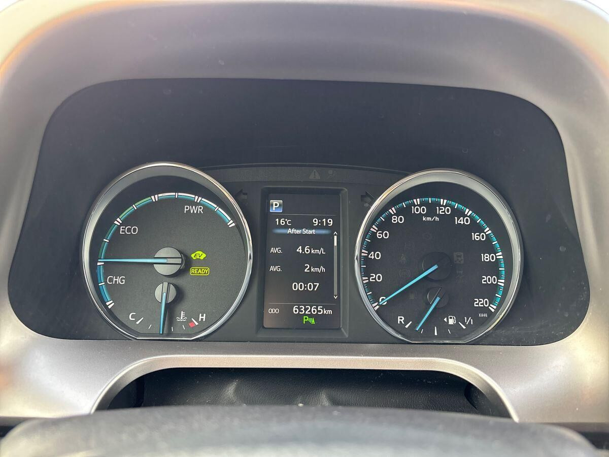 Hvid Toyota RAV4 fra 2017