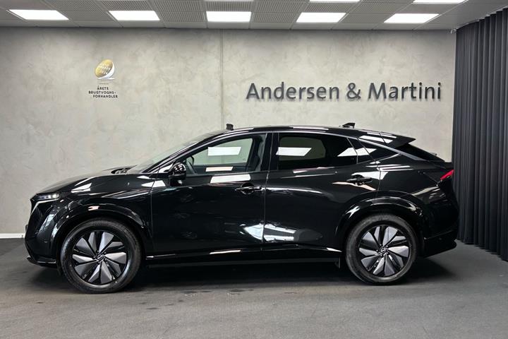 Sort Nissan Ariya fra 2025
