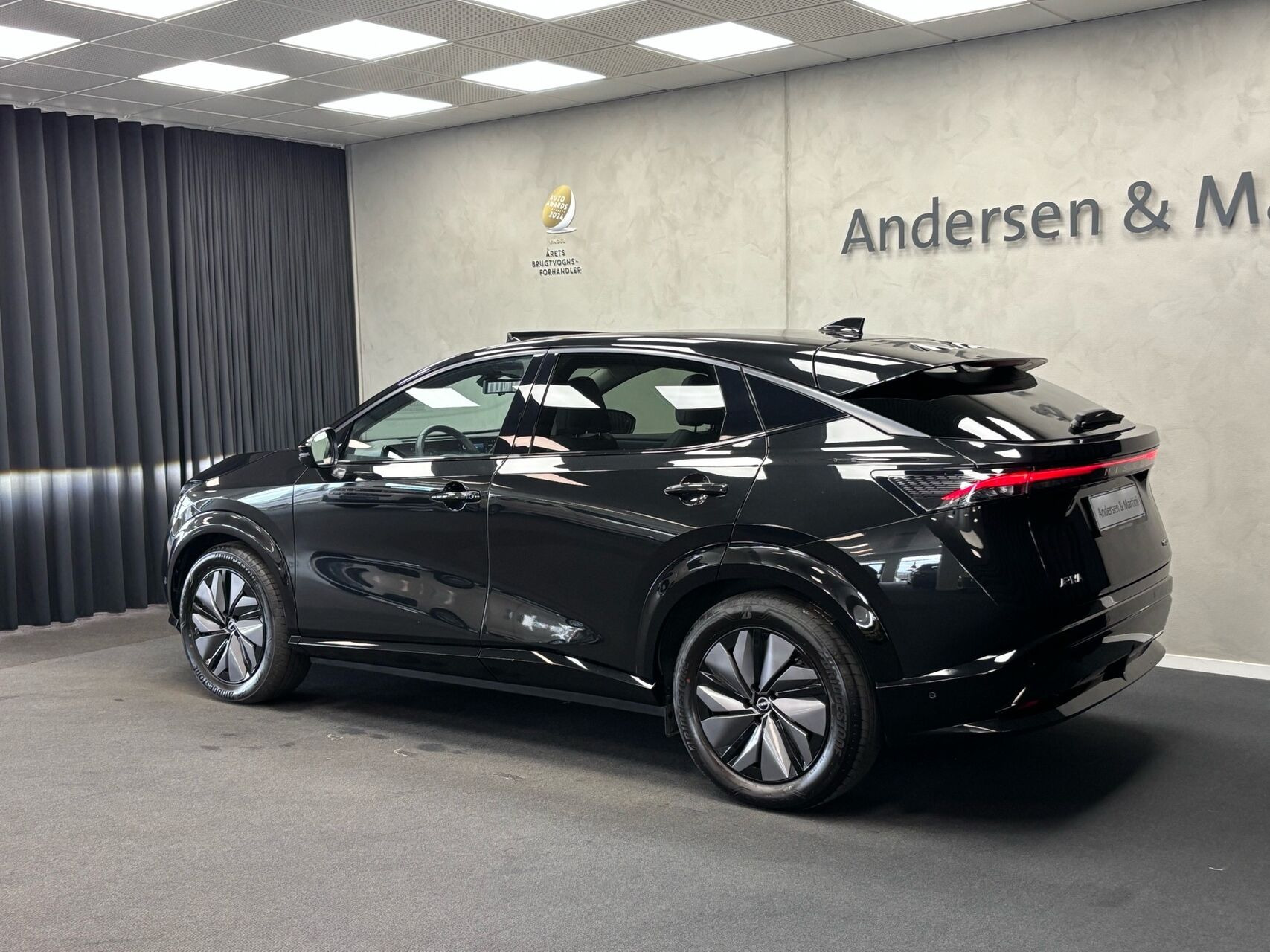 Sort Nissan Ariya fra 2025