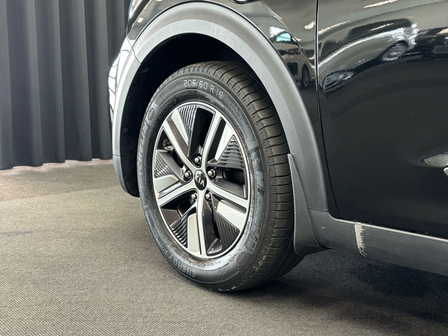 Sort Kia Niro fra 2020