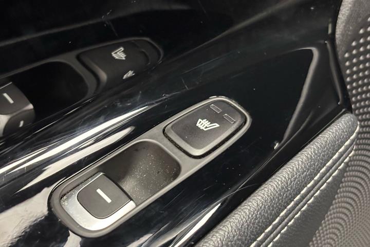 Sort Kia Niro fra 2020