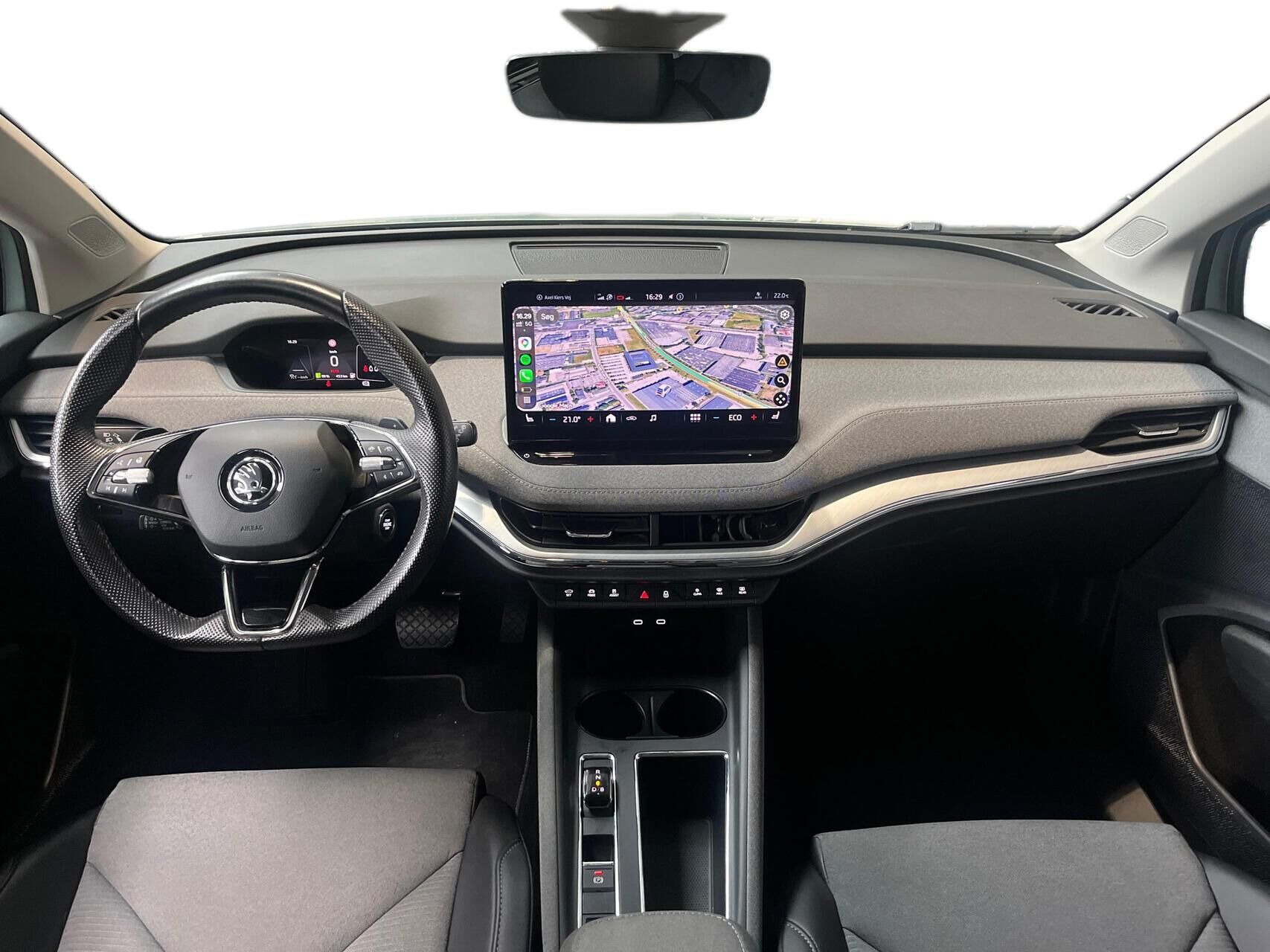 Sølv Skoda Enyaq fra 2022
