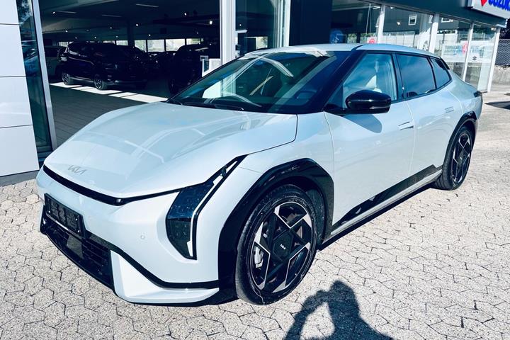 undefined Kia EV4 fra 2025