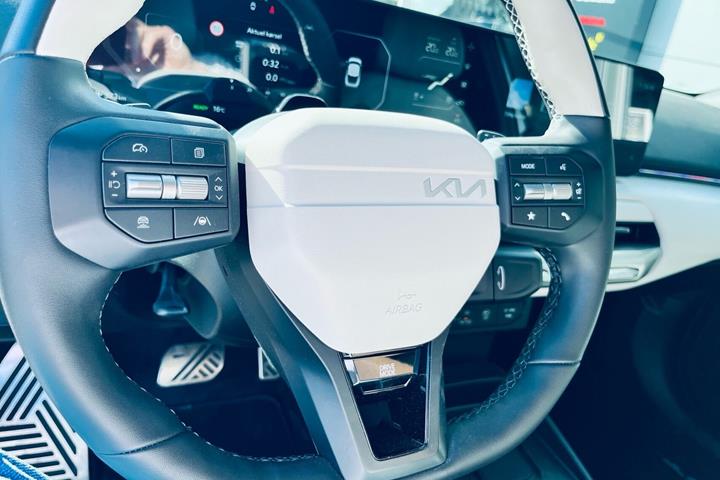 undefined Kia EV4 fra 2025