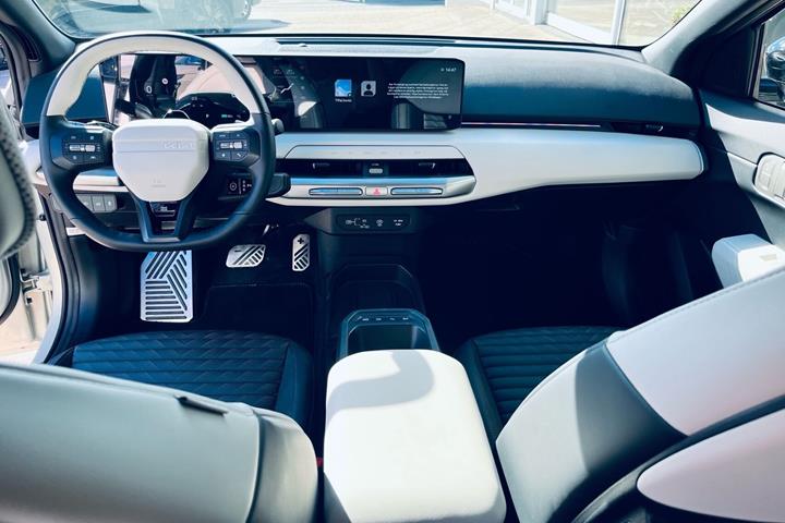 undefined Kia EV4 fra 2025