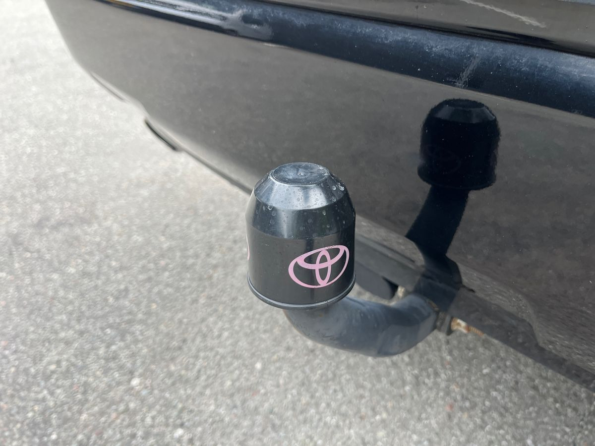 Blå Toyota RAV4 Plug-in fra 2022