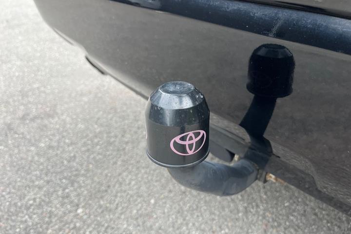 Blå Toyota RAV4 Plug-in fra 2022