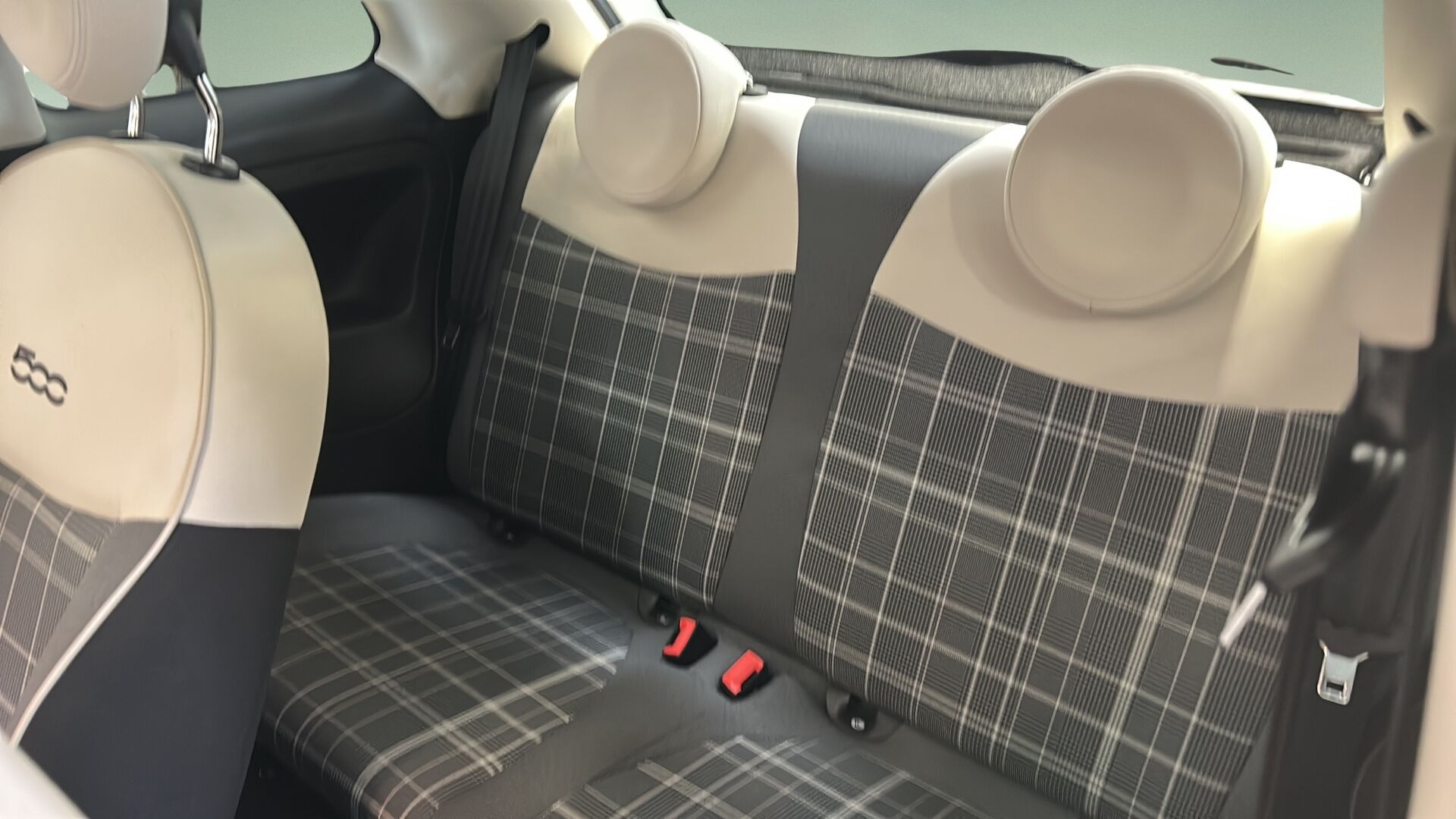 Hvid Fiat 500 fra 2020