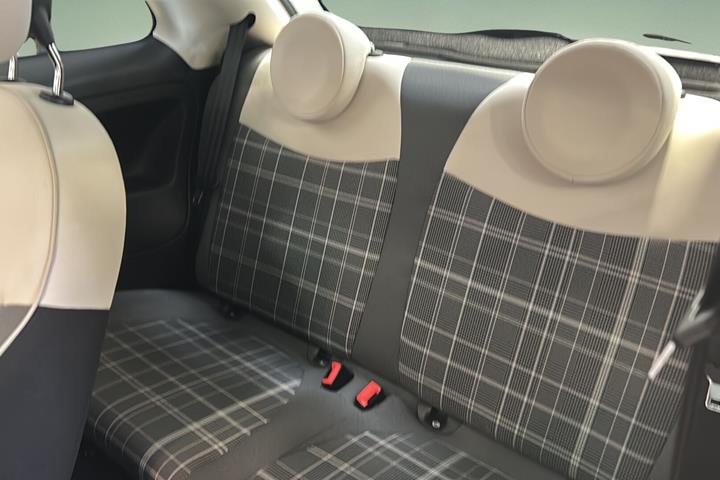 Hvid Fiat 500 fra 2020