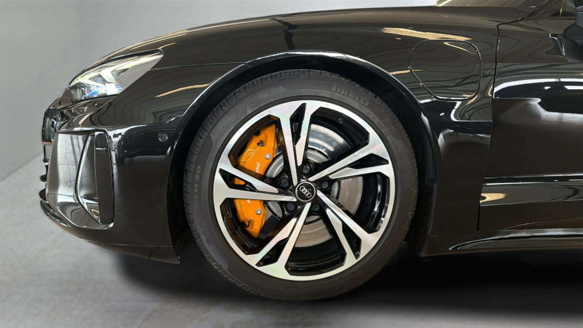 Sort Audi e-tron GT fra 2023