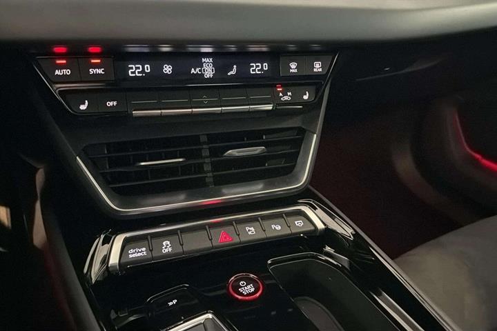 Sort Audi e-tron GT fra 2023