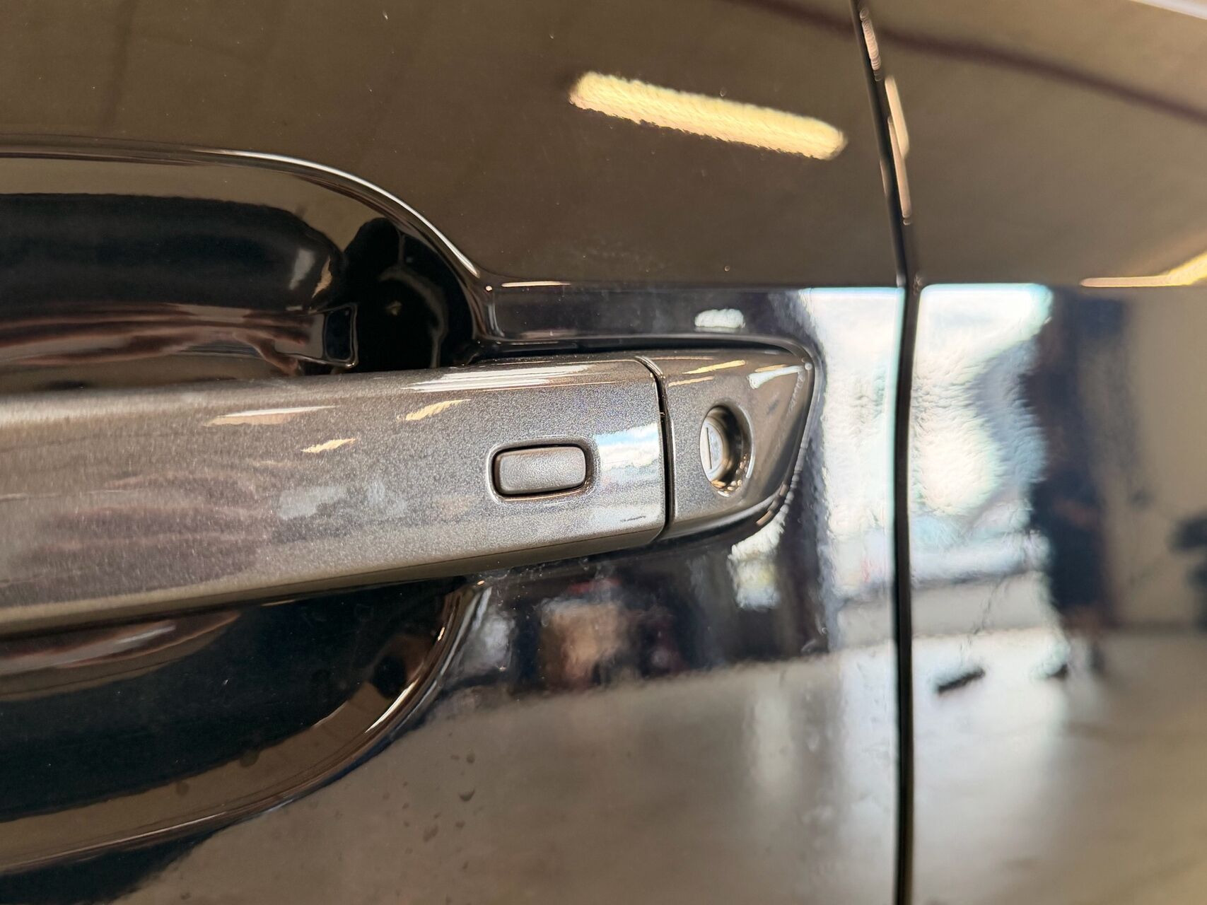 Sort Isuzu D-Max fra 2026