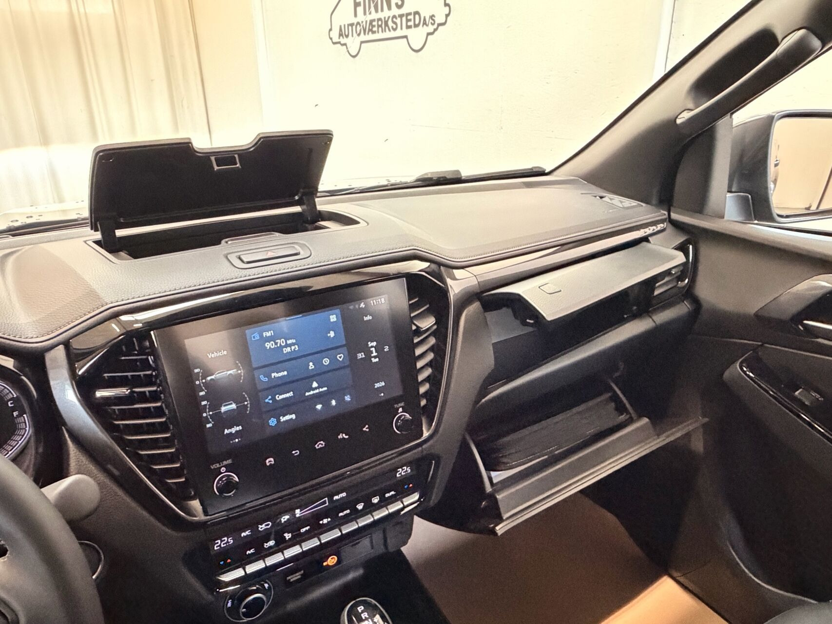 Sort Isuzu D-Max fra 2026