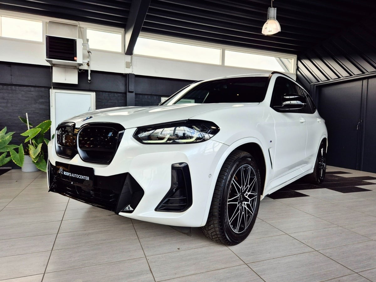 BMW iX3 Charged Plus M-Sport