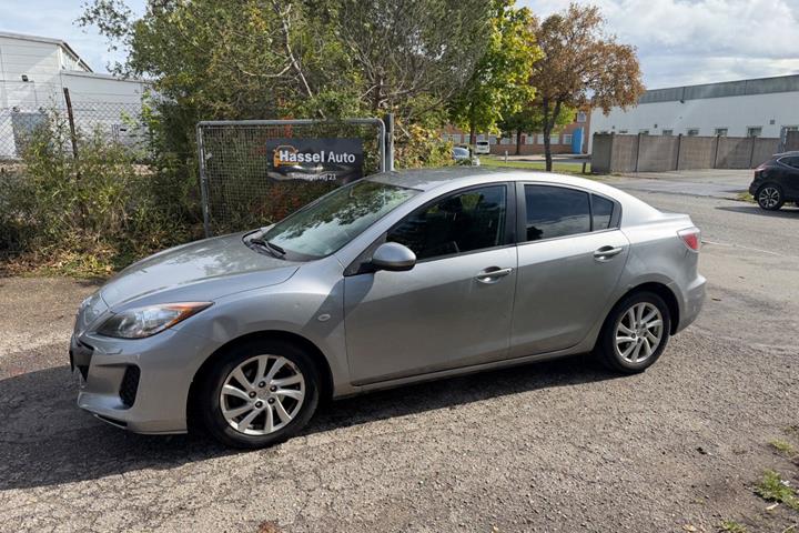 Grøn Mazda 3 fra 2011
