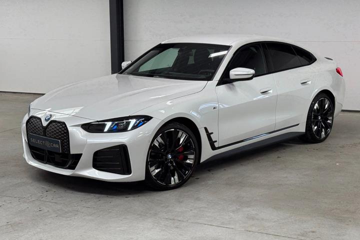 Hvid BMW i4 fra 2026
