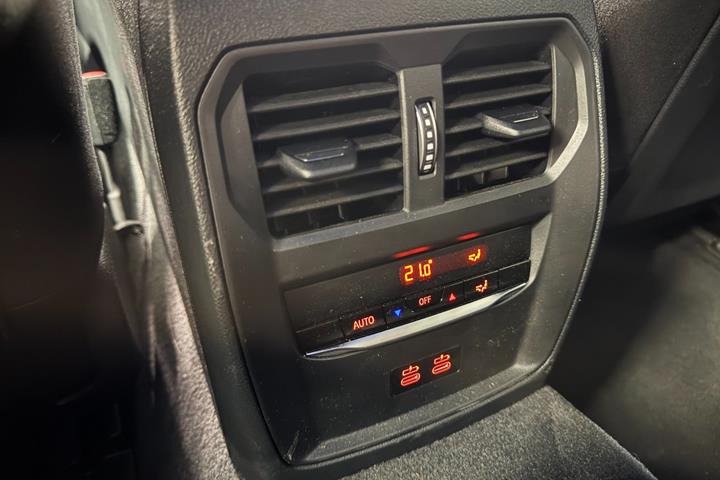 Hvid BMW i4 fra 2026