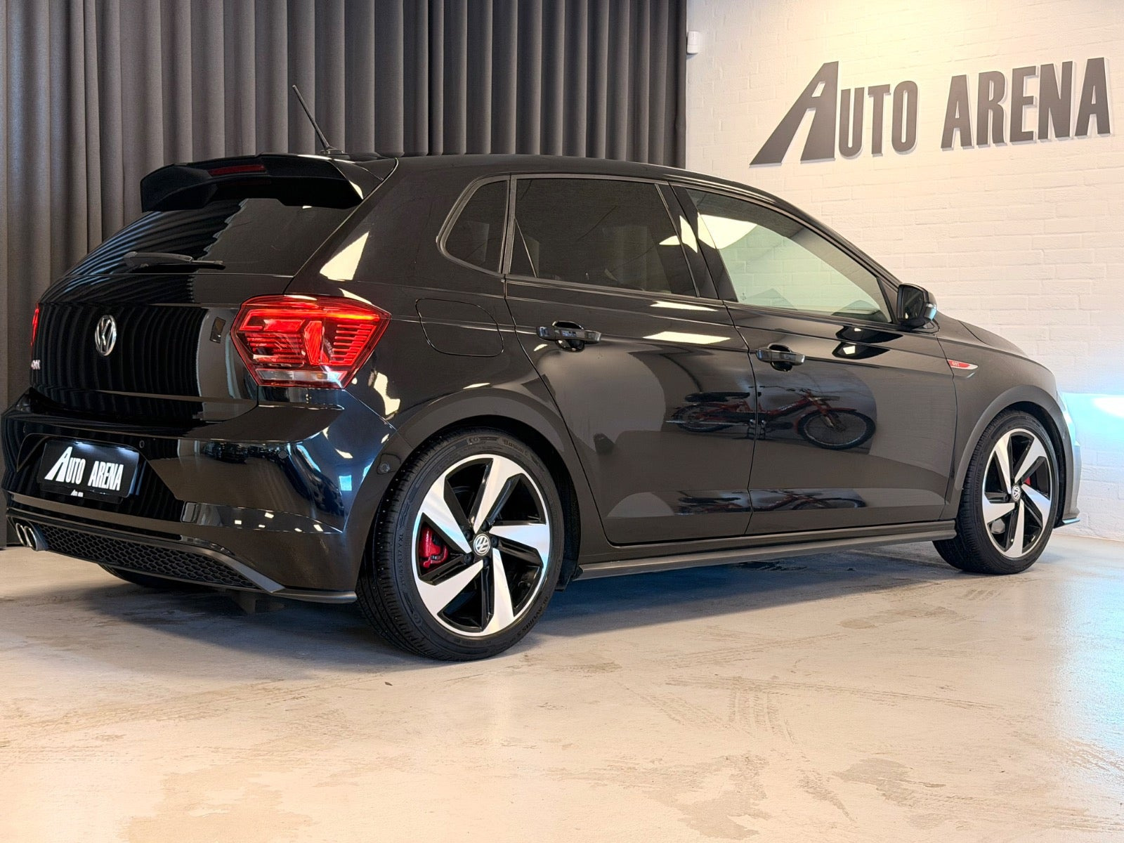 Sort VW Polo fra 2019