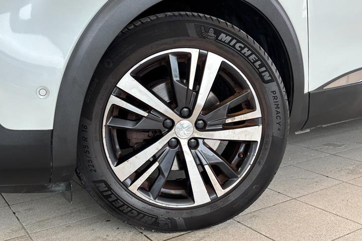 Hvid Peugeot 3008 fra 2018