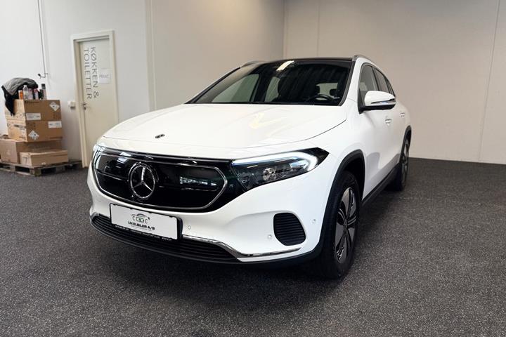 Hvid Mercedes EQA250+ fra 2023