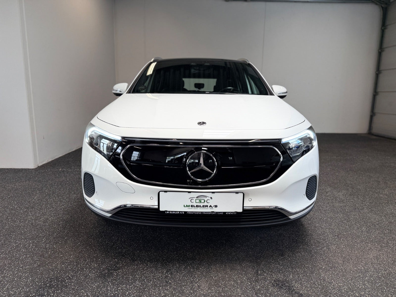 Hvid Mercedes EQA250+ fra 2023