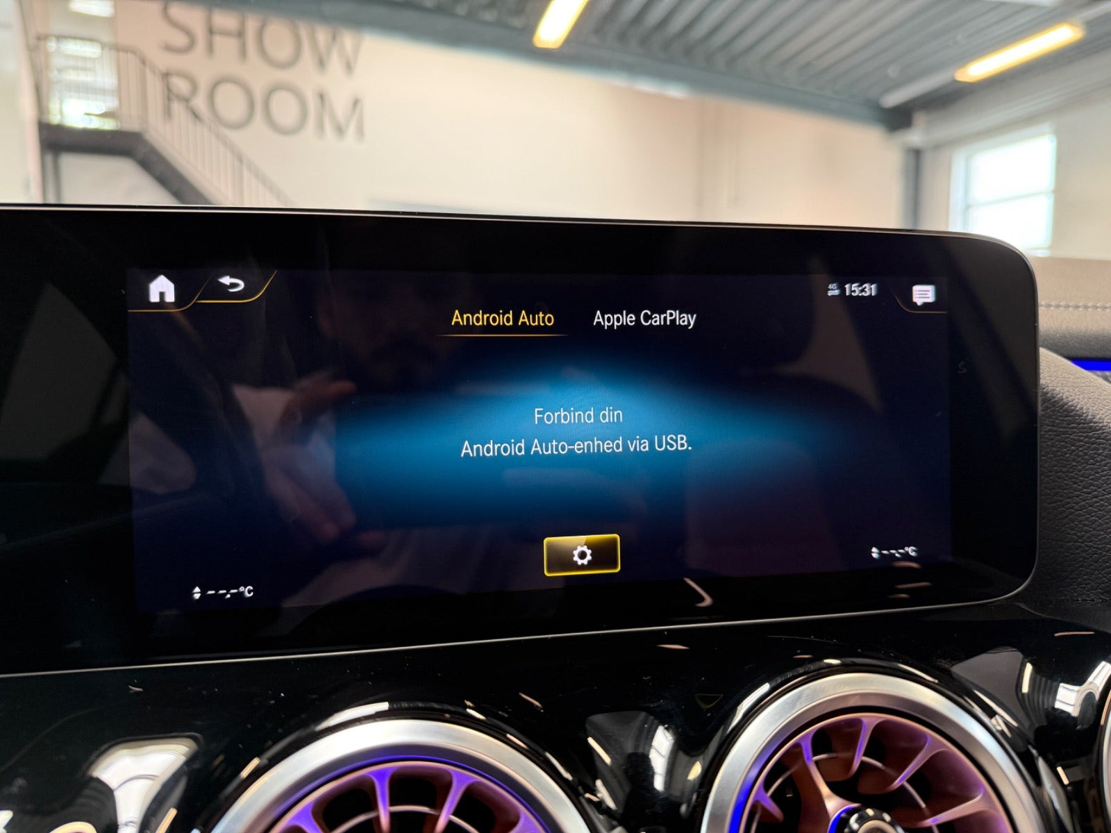 Hvid Mercedes EQA250+ fra 2023