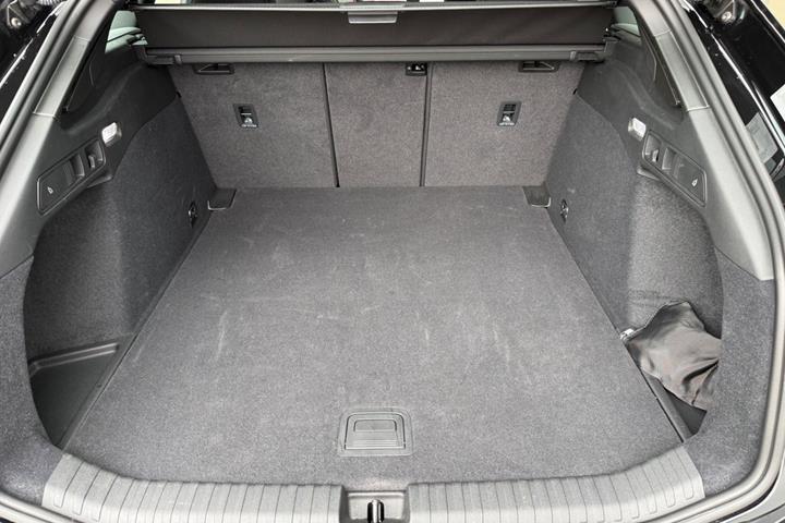 Sort Audi A6 e-tron fra 2025