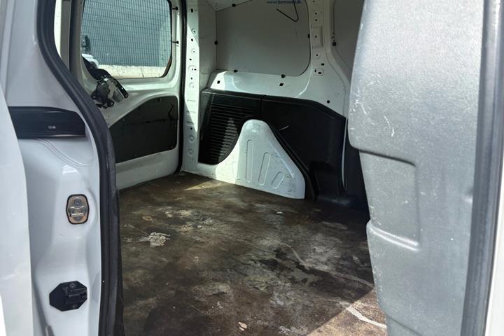 Hvid Citroën Berlingo fra 2013