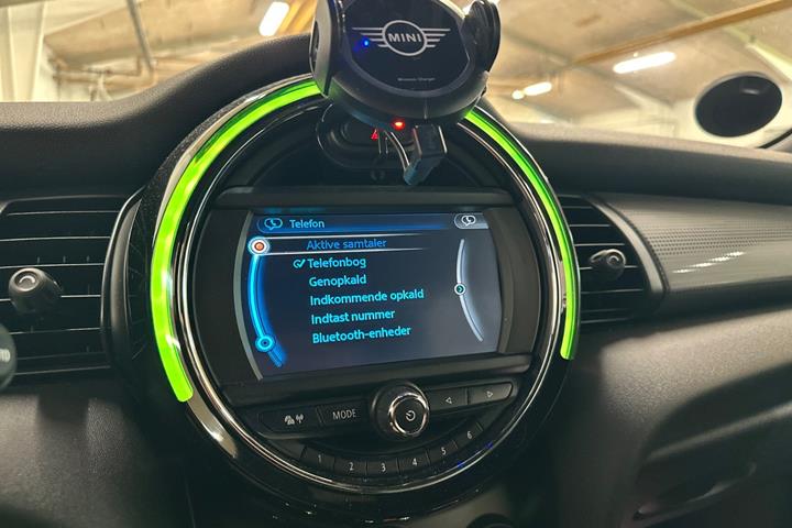 Sølv Mini Cooper fra 2019