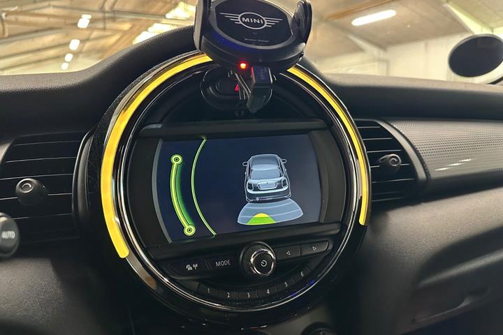 Sølv Mini Cooper fra 2019