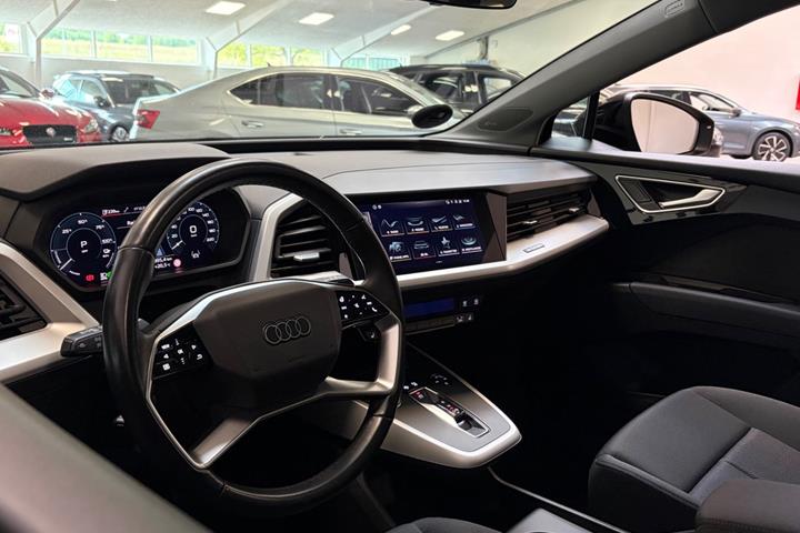 Sort Audi Q4 e-tron fra 2022