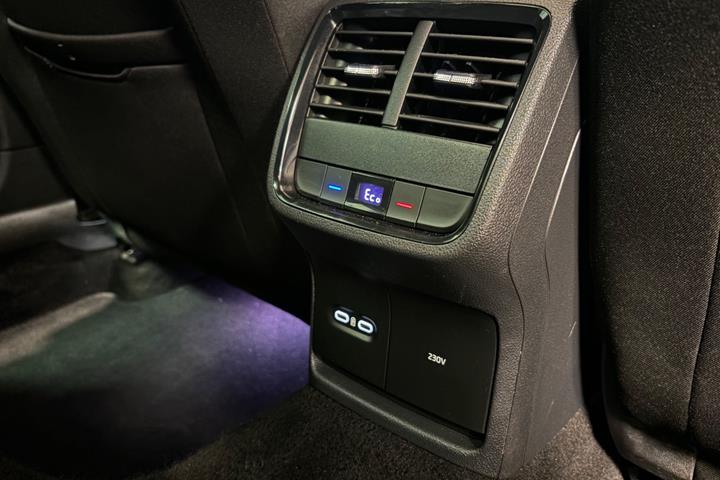 Grå Skoda Octavia fra 2021
