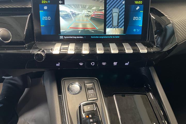 Blå Peugeot 508 fra 2021