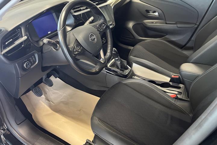 Sort Opel Corsa fra 2021