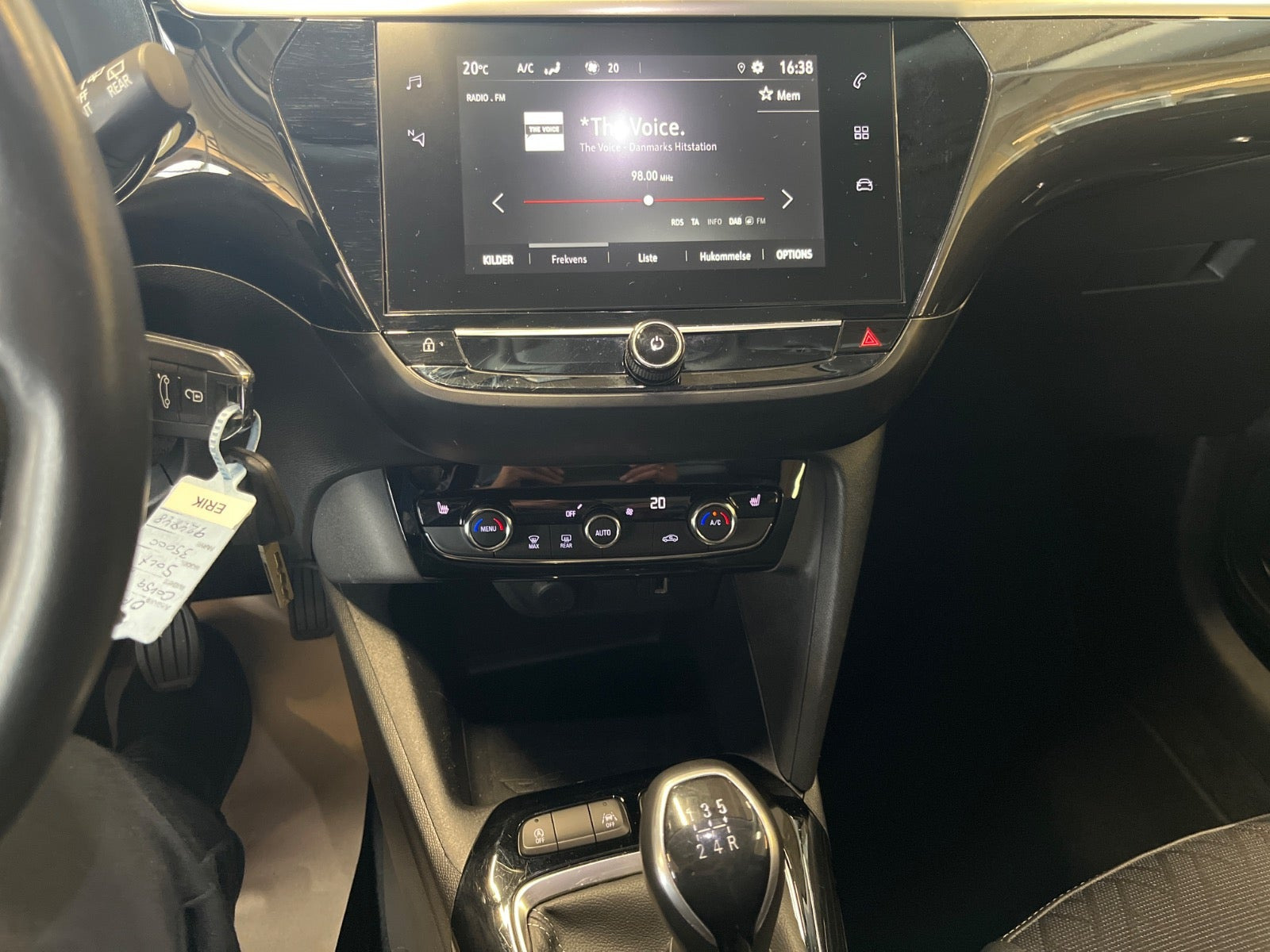 Sort Opel Corsa fra 2021