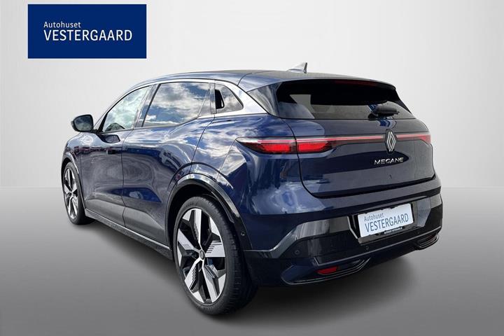 Blå Renault Megane E-Tech fra 2023