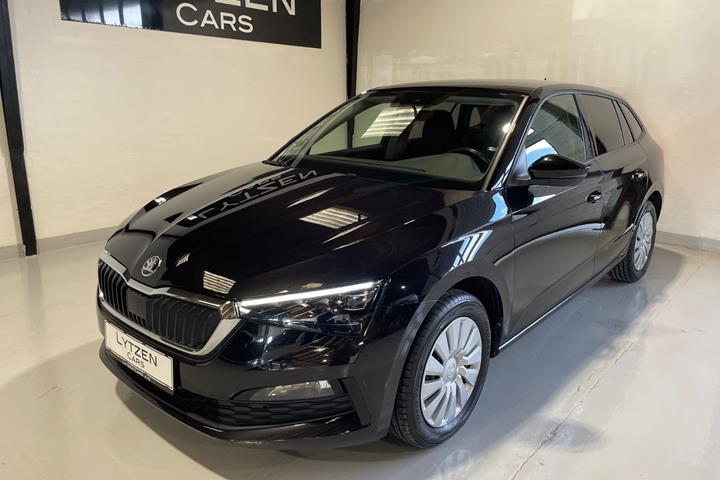 Sort Skoda Scala fra 2022