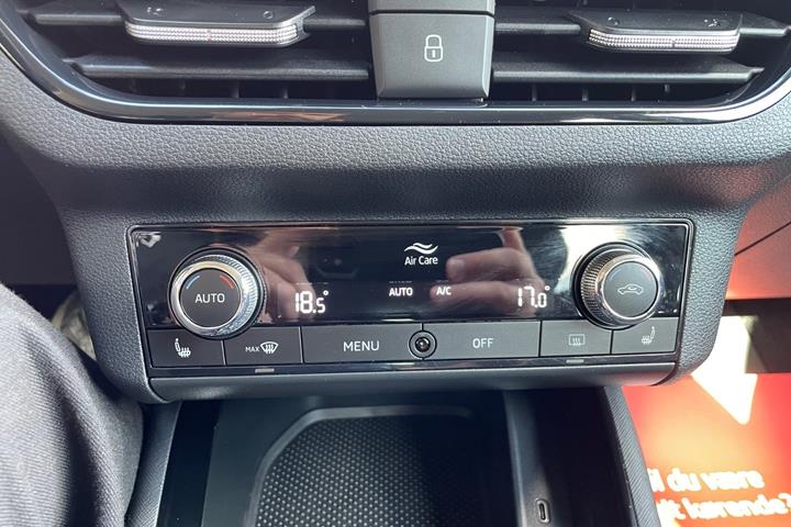 Sort Skoda Scala fra 2022