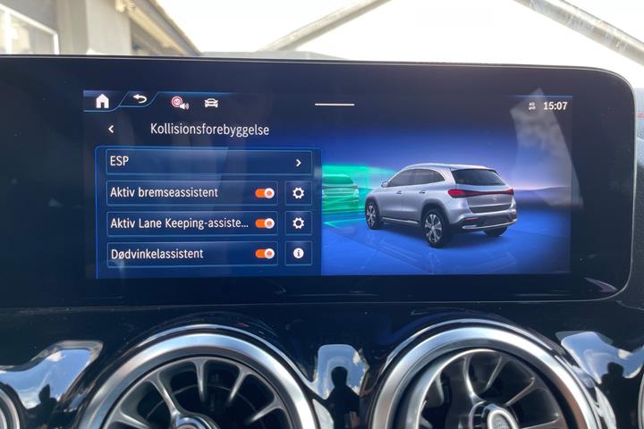 Sort Mercedes EQA250+ fra 2024