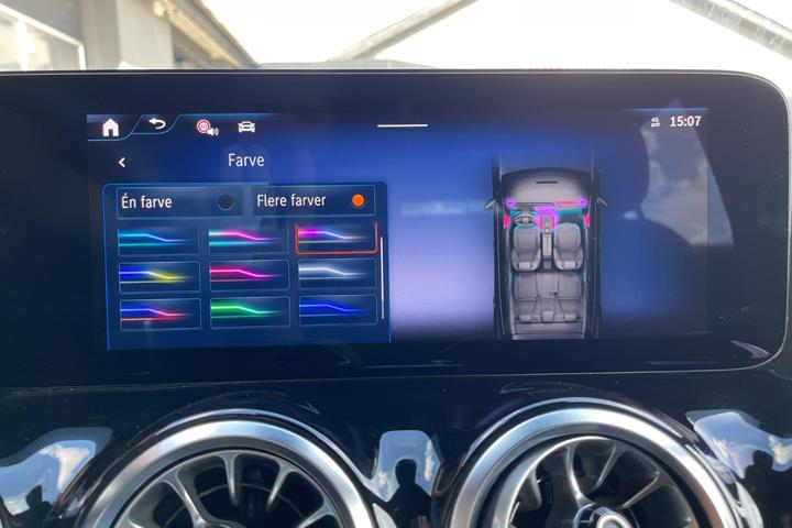 Sort Mercedes EQA250+ fra 2024