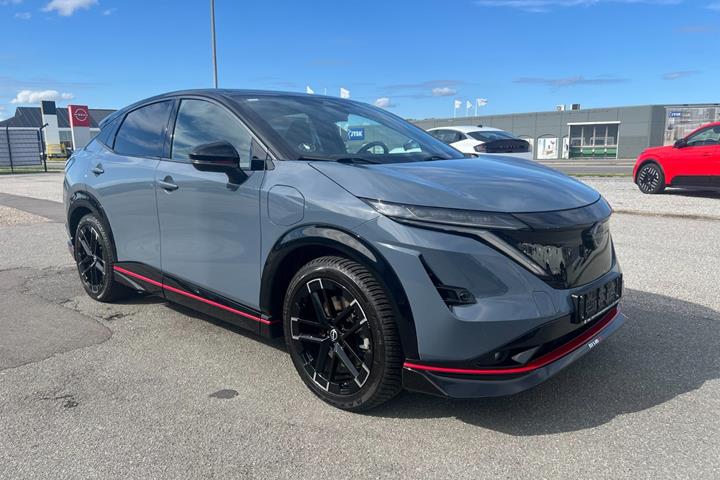 Sort Nissan Ariya fra 2025