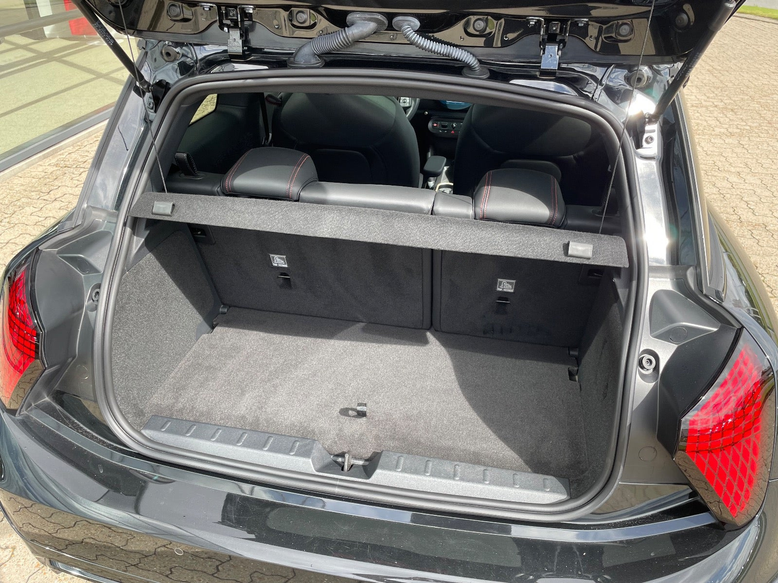 Sort Mini Cooper SE fra 2025